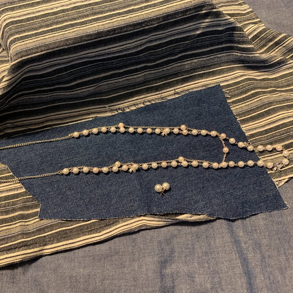 Pearls & Bows Layered Necklace & Earrings!